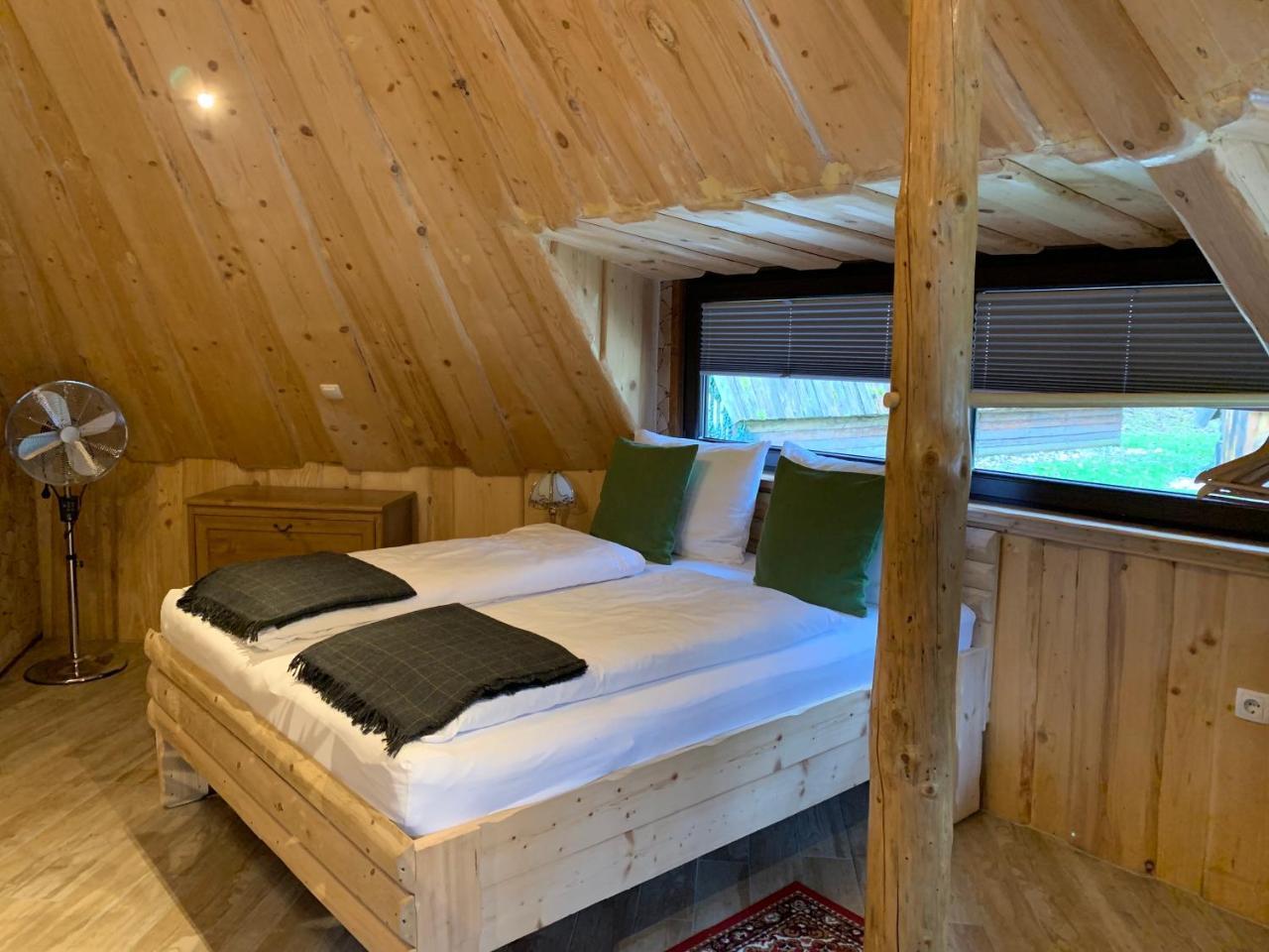 Glamping Pibernik - Pr' Hostar Hotel Блед Екстериор снимка